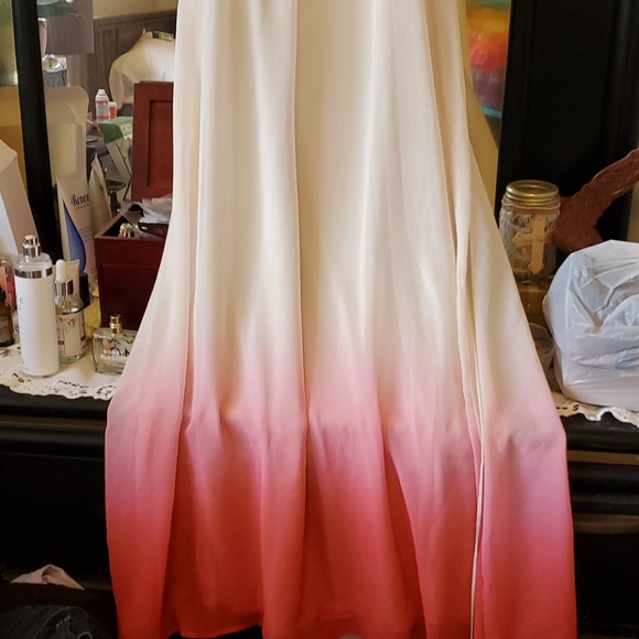 Beautiful 2 tone Dress with Belt - Picture 5 of 5